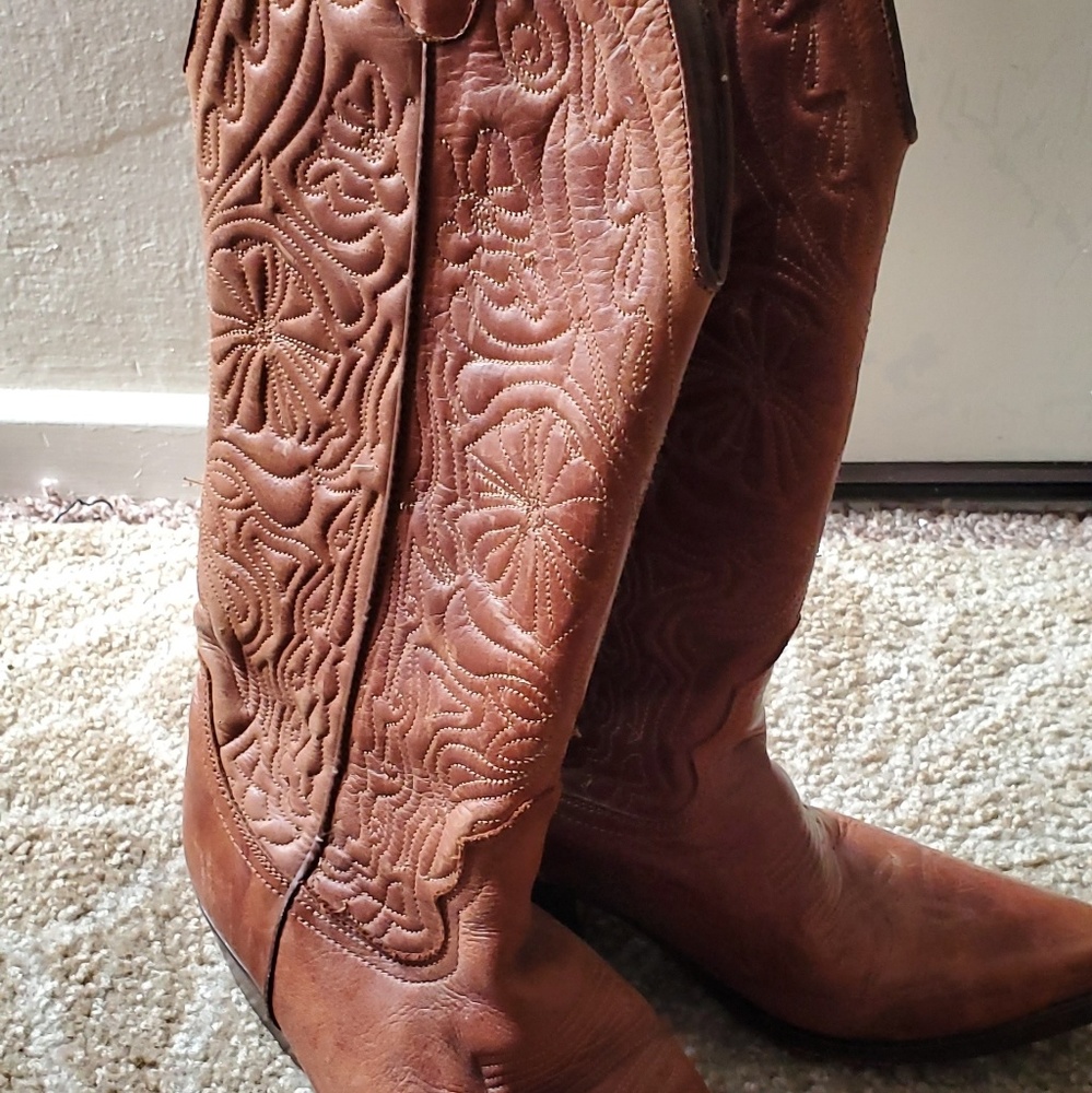 Guess Brand Genuine Leather Cowboy Boots